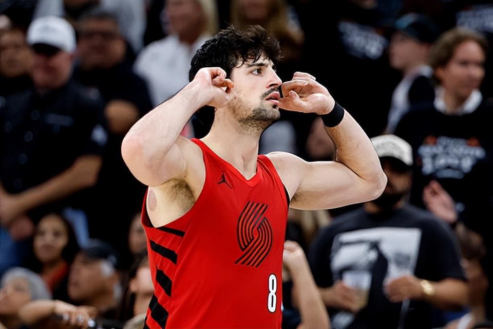 赵探长：郭士强想放假但领导不同意；找个NBA训练师，15分钟就气走了