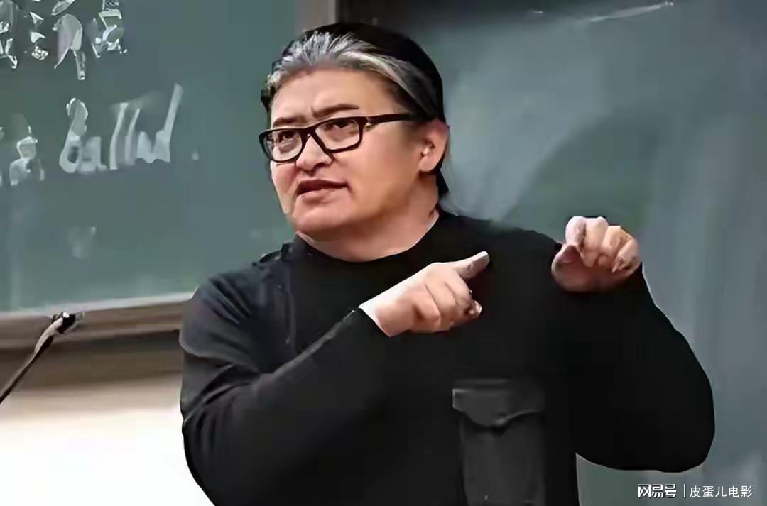 中超巨大争议！费利佩压哨进球被吹，王子铭干扰门将，蓉城全队暴怒